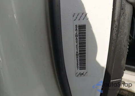 2010 Jaguar Xf Xfr z USA, uszkodzony, nr VIN SAJWA0JC1AMR53957